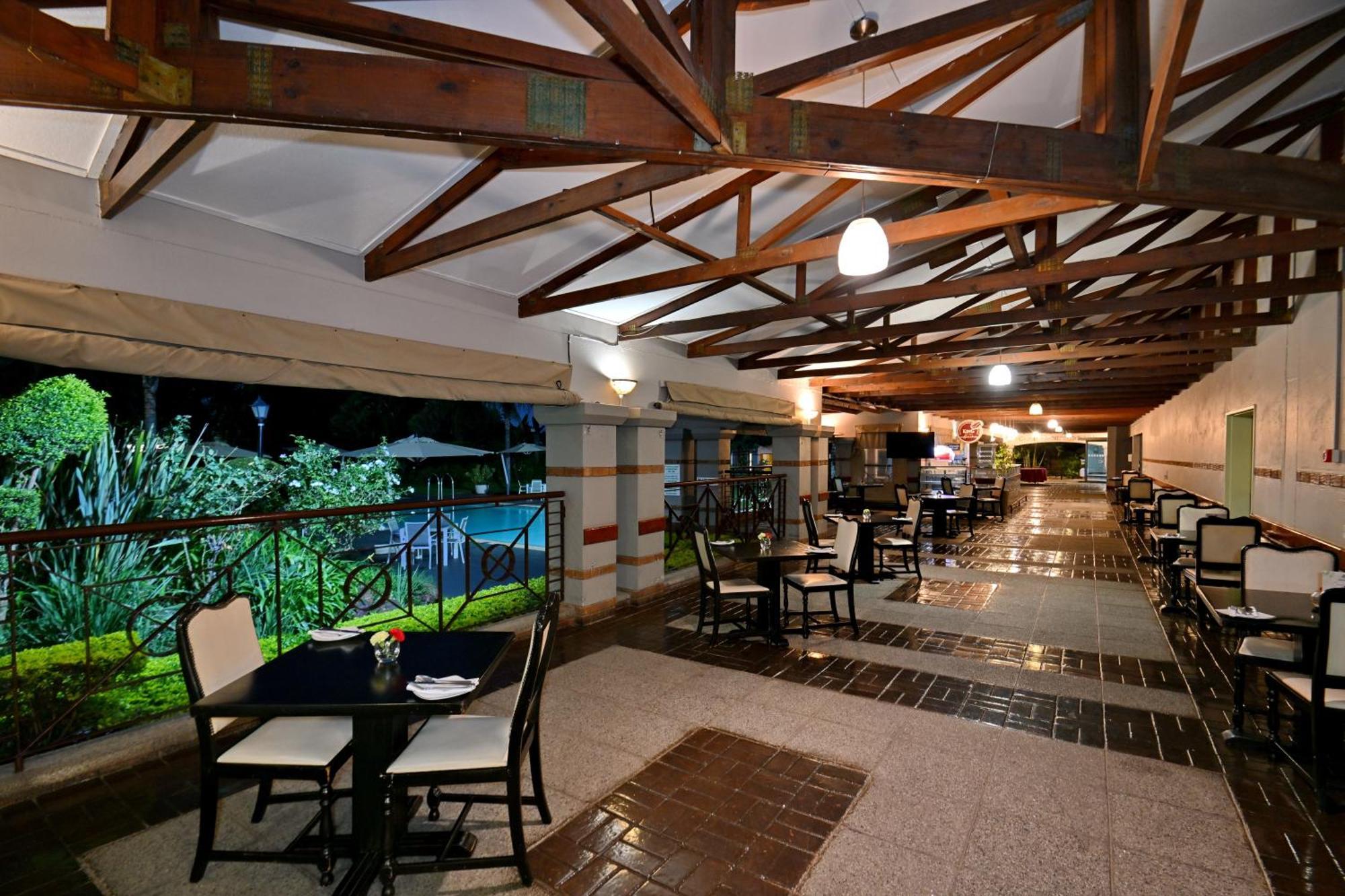 Holiday Inn - Bulawayo By Ihg Exterior photo